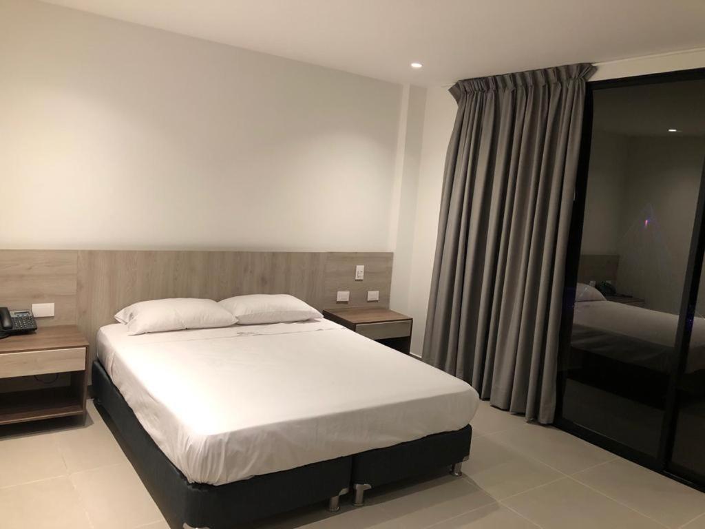 Hotel Tucunare Inírida Eksteriør billede